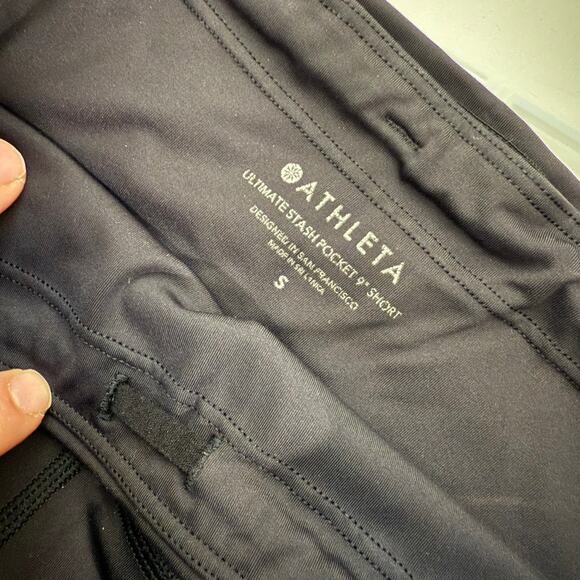 Athleta Women's Biker Shorts Ultimate Stash Pocket 9" Black Small Workout Active - Picture 2 of 6